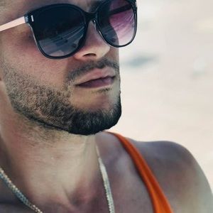 Meet your Posher, Nelson